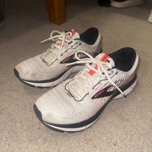 Brooks Ghost 13